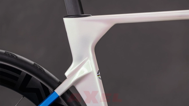 rower-cube-127310-litening-aero-c-68x-slt (6).jpg